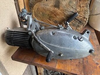 Motor Jawa Pionyr 05