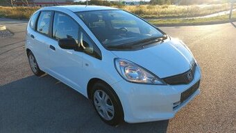 Honda Jazz 1,2 i-VTEC MT Cool Edition 2014 pouze 65 000 km