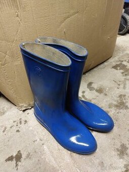 Detske divci / chlapecke gumaky - velikost 37