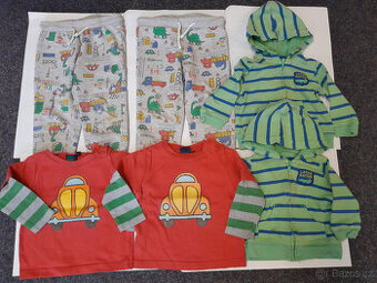 Tepláky,trička, mikiny pro dvojčátka