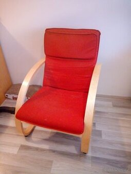 Pohupovací křeslo POANG z IKEA