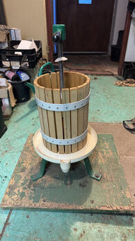 lis na ovoce, moštovač