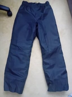 Prodám dětské lyžařské oblečení