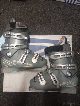 Nové dámské lyžařské boty Lange