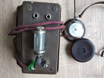 Stara-sberatelska KRYSTALKA-RADIO.