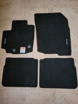 Originální koberečky Suzuki S Cross III