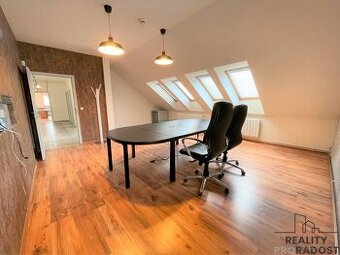 Pronájem zařízených kancelářských prostor, 200 m2, 1. p., Ol