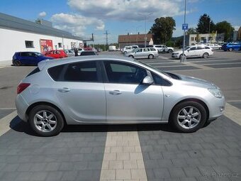 Opel ASTRA 1.7 CDTi Comfort, 81 kW, Aut. Klima