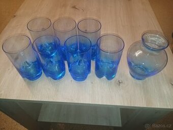 Modré skleničky a vázička