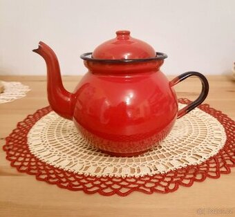 Konvička smaltovaná , háčkovaná dečka