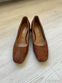 Kožené lodičky SAGAN velikost 38