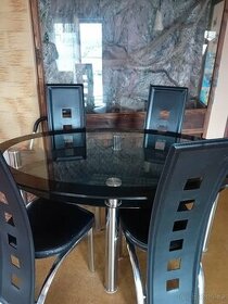 Skleněný jídelní stůl se židlemi -daruji za odvoz