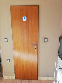 Prodám dveře plné  dýha pravé 60