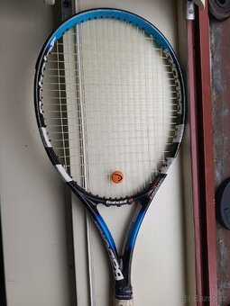 Tenisova raketa babolat pure drive