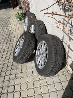 Prodám kompletní zimní kola na volkswagen Tiguan.