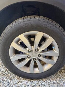 Hyundai - sada litých kol + letní pneu