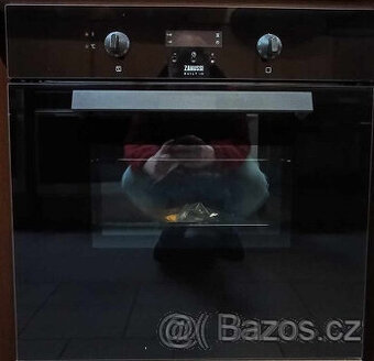 Vestavná trouba ZANUSSI ZOB 892 QN - Záruka 2 roky
