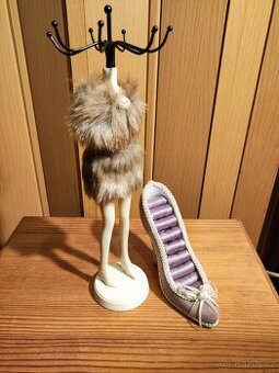 Stojan na šperky - střevíček a ve tvaru figuríny