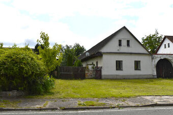 Starý Ples - rodinný dům s pozemkem 2375 m2