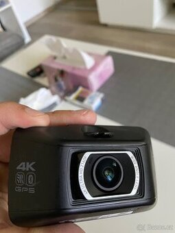 Autokamera Mio MIVUE 886 4K