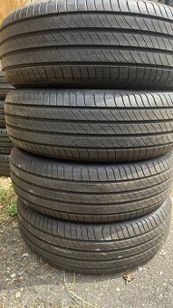 215/65R17