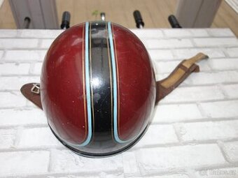 Motocyklová helma, veteránská