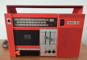Radiomagnetofon "TESLA A5".