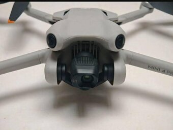 DJI Mini dron 4