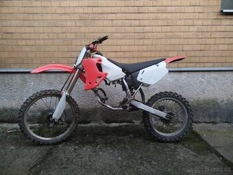 Podvozek Honda cr85