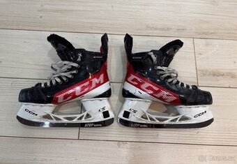 Hokejové brusle Ccm Jetspeed FT4 Pro
