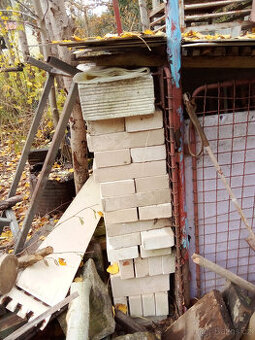 Stavební material levně  Hluboká/Vl