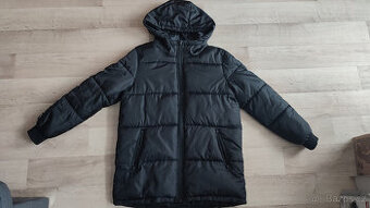 Chlapecká zimní bunda v.146 (černá barva)-super stav