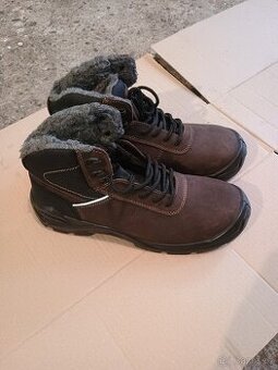 Nové pracovní zimní obuv ARDON®LEADERWIN S3