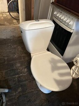 Wc kombi zadní odpad včetně prkénka