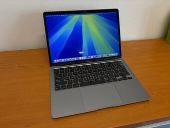 MacBook Air M1 2020 256GB, baterie 96 %