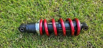 Kawasaki Er6N 2006 zadní tlumič