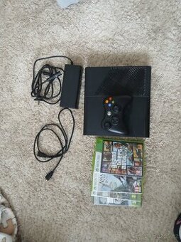 XBOX 360 S PŘÍSLUŠENSTVÍM