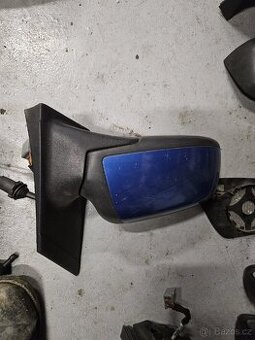 Zrcátko ford focus mk2 modré