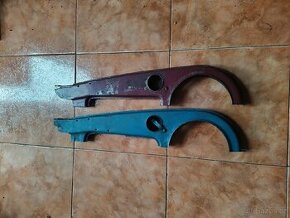 Jawa 250,350 panelka kryt řetězu řetězu