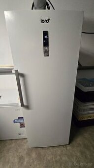 Mrazák LORD F13 objem 380l
