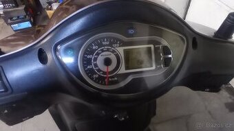 Peugeot 125 Tweet 2013