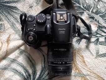Fotoaparát FujiFilm FinePix S9500