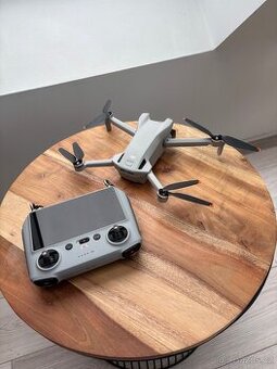 Prodám DJI Mini 3 – na náhradní díly / opravu