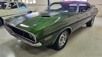 1970 Dodge Challenger R/T SE 383 V8, manuál, po renovaci