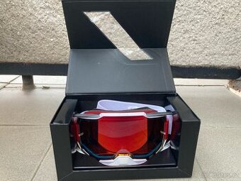 motokrosové brýle 100% ARMEGA Lightsaber – červené chrom