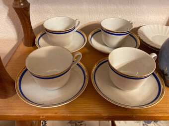 Starší porcelánové hrnečky s podšálky 4 ks
