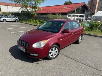 HYUNDAI ACCENT 1,4 16V 71kW - 1.maj - Klima - pouze 21000km