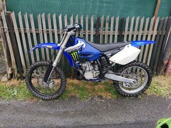 Yamaha YZ250 (2t), r. 2001 - 1