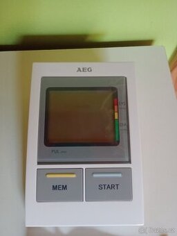 Tlakoměr AEG BMG 5612 pažní
