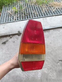 Hezké zadní světlo na Škoda 105
